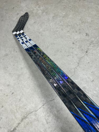 3 PACK P28 75 Flex Senior True Project X Smoke Right Handed Hockey Stick Pro Stock NCAA (New)