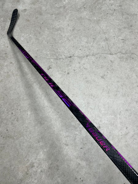 87 Flex P92 Senior Bauer Pluse Right Hand Hockey Stick Pro Stock (New)