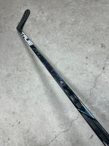 P29 75 Flex Senior True Project X Smoke Right Handed Hockey Stick Pro Stock NHL (New)