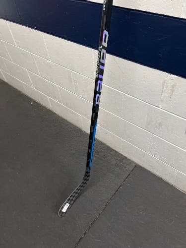 Intermediate Bauer Nexus Sync Right Handed Hockey Stick P92 65 Flex (New)