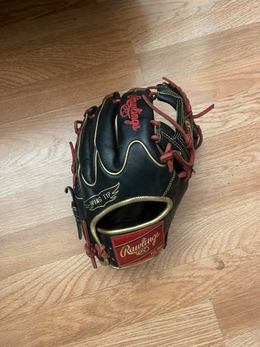 2022 Rawlings Heart of the Hide RH Infield Baseball Glove 11.75" (Used)