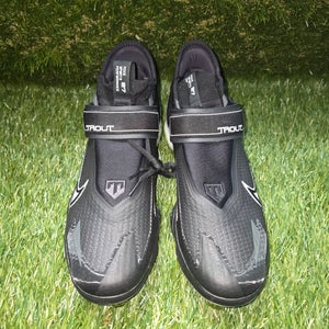 Nike Force Zoom Trout 8 Elite ' size 12