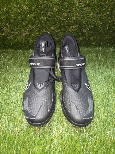 Nike Force Zoom Trout 8 Elite ' size 12