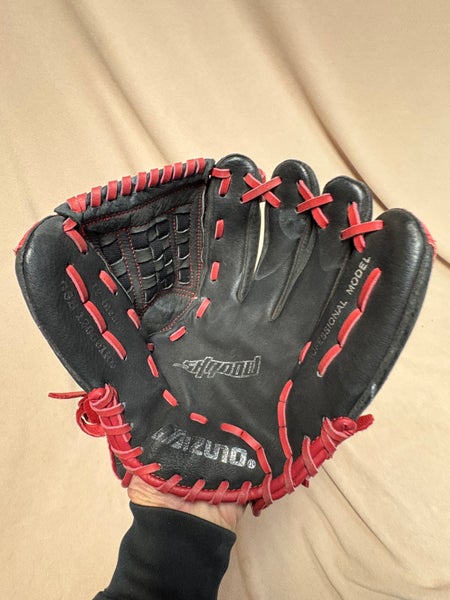 RH Mizuno Shadow Baseball Glove 12" (Used)