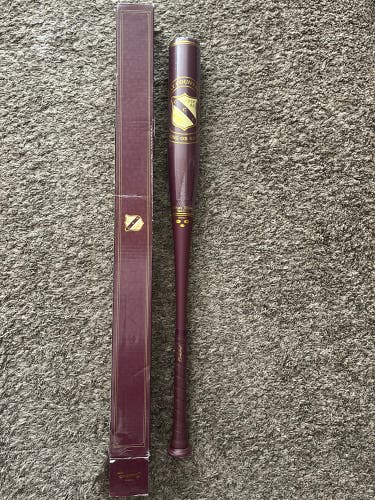 2025 Combat MFG Spec A1 Alloy Bat (-3) 30 oz 33" (New)