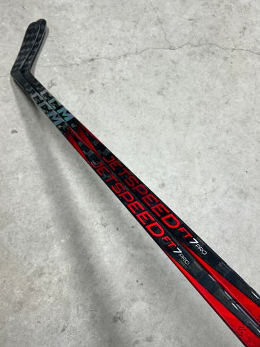 2 PACK 90 Flex P29 Senior CCM Jetspeed FT7 Pro Right Hand Hockey Stick Pro Stock (New)