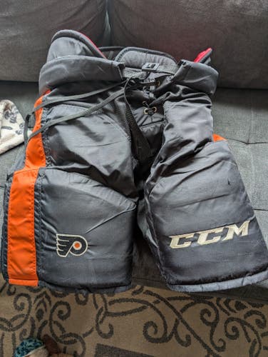 Philadelphia Flyers - Senior XL CCM HPUCLP Hockey Pants Pro Stock (Used)