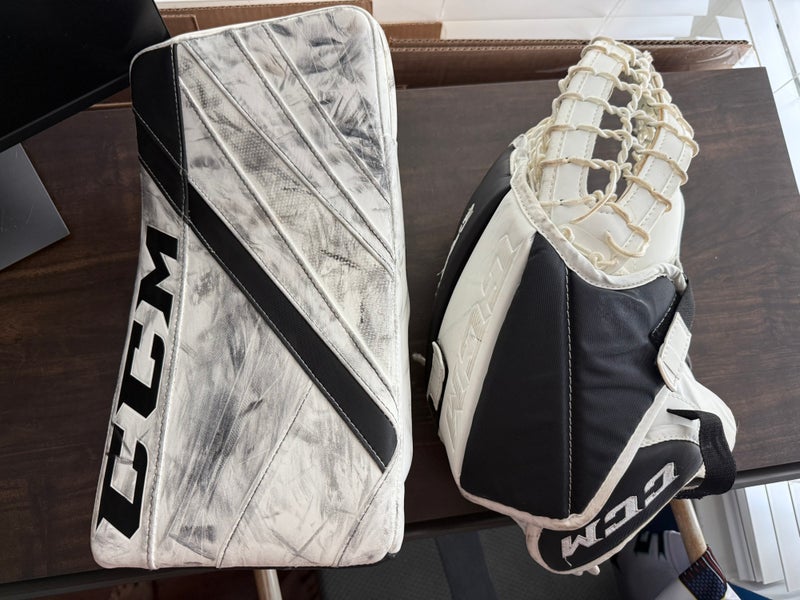 CCM Regular eFlex 5.9 Glove and Blocker set (Used)