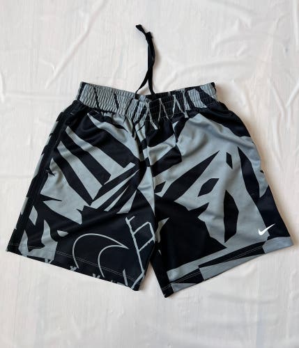 Nike Multi+ Printed Training shorts for older kids boy black Gray M Dri-FIT