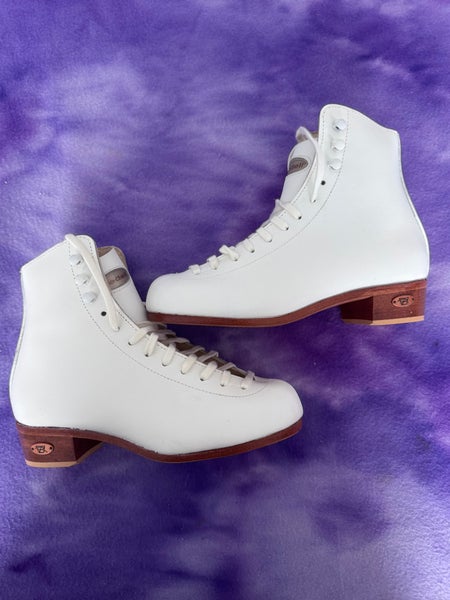 White Riedell 101 Figure Skates Junior 3 (New)