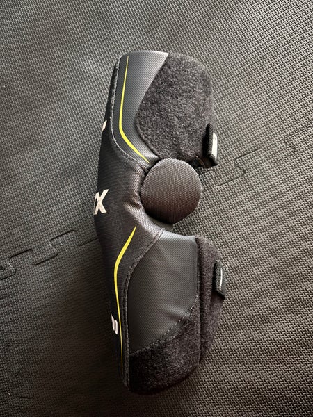 Medium Adult STX Stallion 200 Arm Pads (Used)