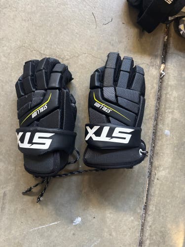STX Stallion 200 Lacrosse Gloves 9" (Used)