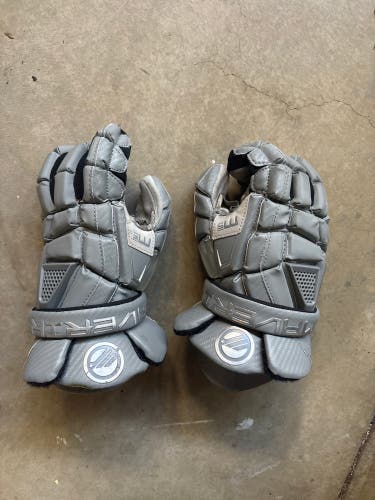 Maverik M5 Lacrosse Gloves 12" (Used)