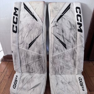 White 31" Intermediate CCM Axis 2.9 Goalie Leg Pads (Used)