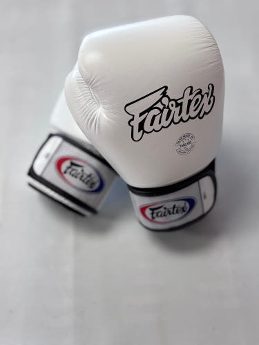 White Fairtex Muay Thai Gloves 16oz Handcrafted Premium Leather (New)