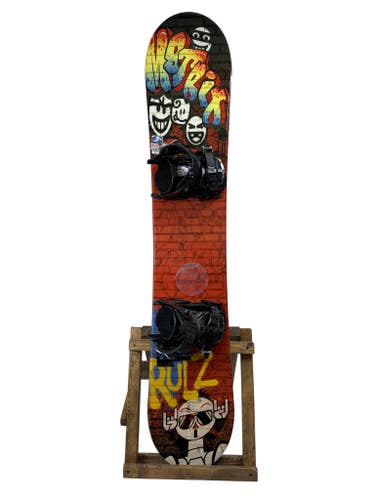 140cm M8trix No Rulz Snowboard w/ M8trix Bindings