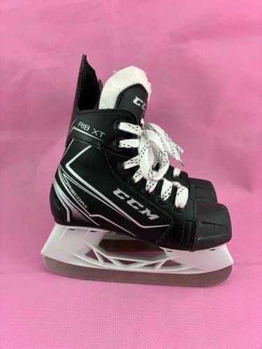 CCM Ribcor RIB XT Hockey Skates Y11