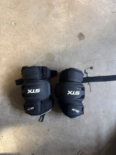 Extra Large Youth STX Stallion 500 Arm Pads (Used)