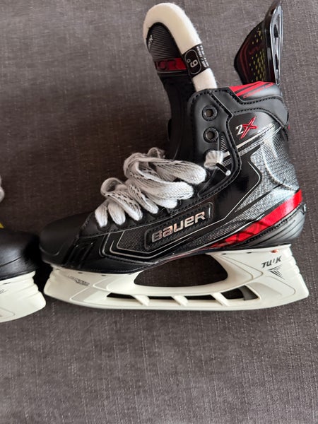 Bauer Vapor 2X Hockey Skates Size 6 (New)
