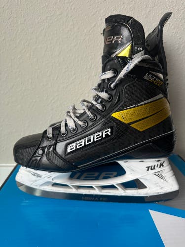 Bauer Supreme Ultrasonic Hockey Skates 7 (Used)