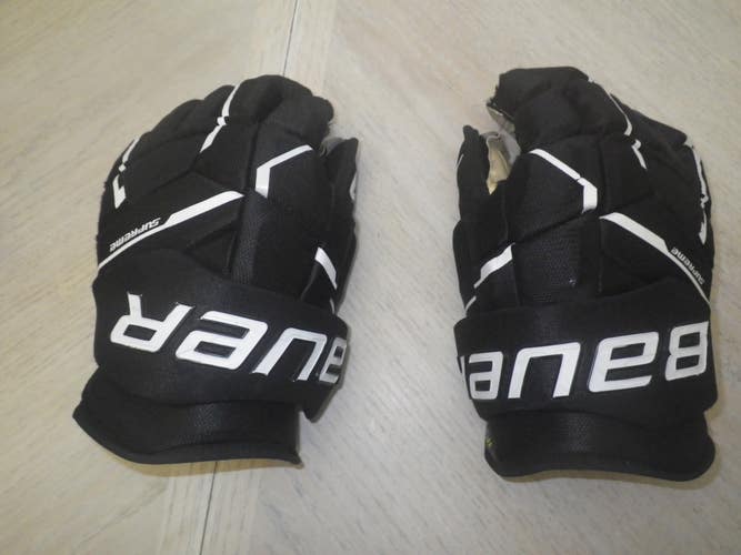 Bauer Supreme M5 Pro Gloves 14" (Used)