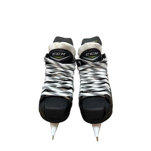Junior New CCM RibCor Maxx Hockey Skates Regular Width Size 3.5