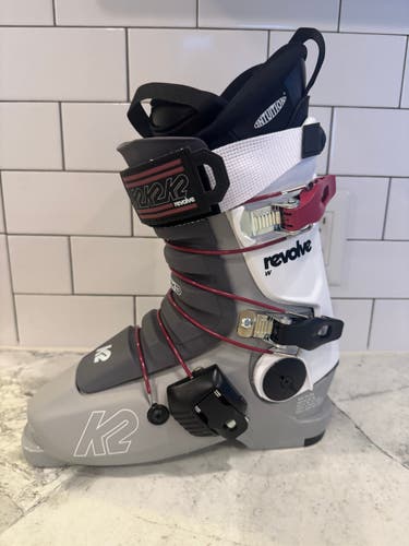 Mondo 24 & 24.5 Women's All Mountain K2 Revolve Ski Boots Soft Flex (New)