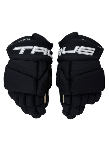 True Catalyst 9x Prostock 13" Black/White - Logan Stankoven