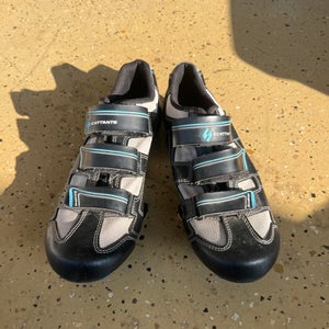 Women's Size 8.5 Bike Shoes Road Bike (Used)