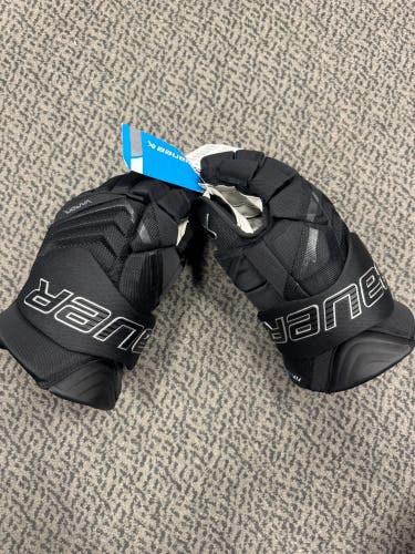 Bauer Vapor Flylite Gloves 15" (New)