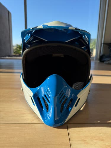 Blue Unisex Polaris (Used)