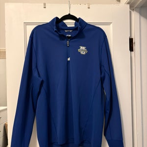 Marquette Cutter & Buck Quarter Zip. Size Large