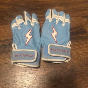 Bruce bolt Medium Batting Gloves