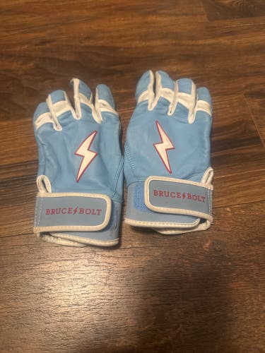 Bruce bolt Medium Batting Gloves