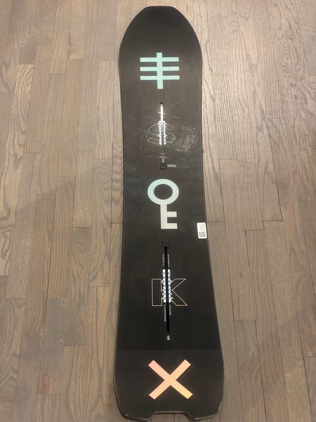 Burton Skeleton Key Snowboard I 150 cm | SidelineSwap | Buy and