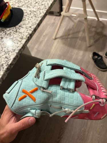 Aria baseball glove 12.75