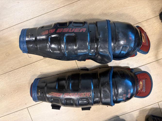 Senior Bauer Supreme 3000 Shin Pads (Used)