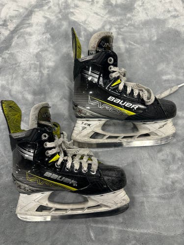 Junior Bauer Vapor X4 Hockey Skates Regular Width Size 3 (Used)