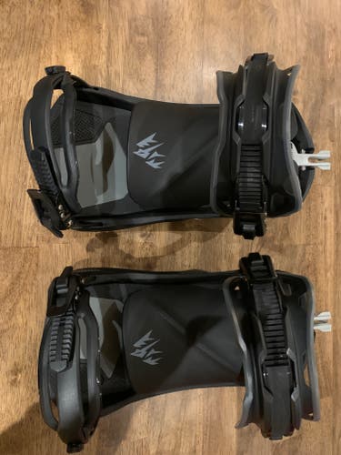 Large Jones Snowboard Bindings (Used)