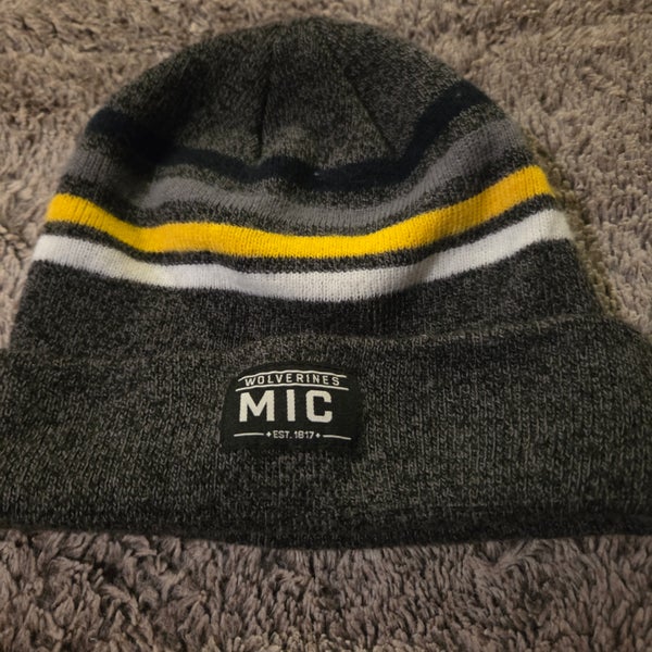 Michigan Wolverine Medium/Large Top of the World Sock Cap Large