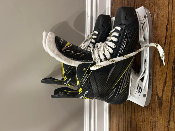CCM Tacks 4092 Hockey Skates Regular Width 11 (Used)