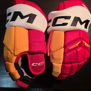 CCM HGTKPP Gloves 14" Rasmus Andersson Calgary Flames Pro Stock