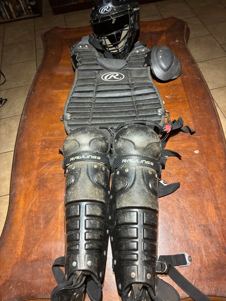 Used Rawlings Cachers Set