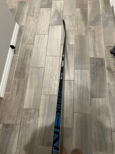Senior Bauer Nexus E50 Pro Right Handed Hockey Stick P92 77 Flex (Used)