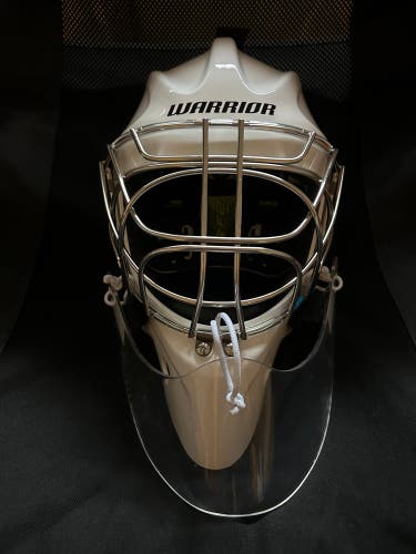 Senior Large 2024 Warrior Ritual F2 Goalie Mask (New)