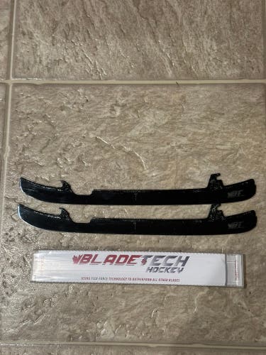 Bladetech Black DLC CCM XS 271 mm steel