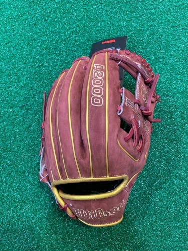 WILSON 2022 NOVEMBER GOTM - 1975 CRIMSON VELVET 11.75 - RHT BASEBALL GLOVE: WBW1