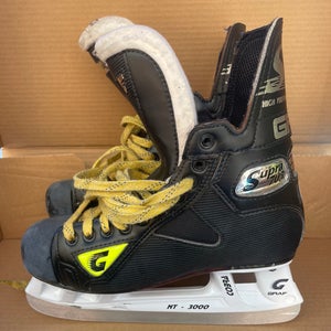 Used Graf Supra 705 Hockey Skates Size 7 Made in Canada!