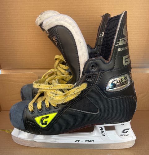 Used Graf Supra 705 Hockey Skates Size 7 Made in Canada!