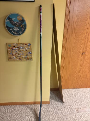 Senior Bauer Twitch Right Handed Hockey Stick P92 77 Flex (New)